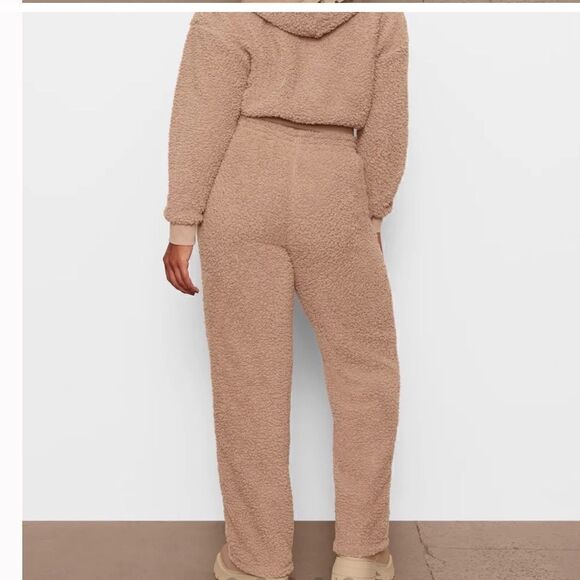 NWT SKIMS Teddy Track Pants fleece Sherpa new - Picture 2 of 5
